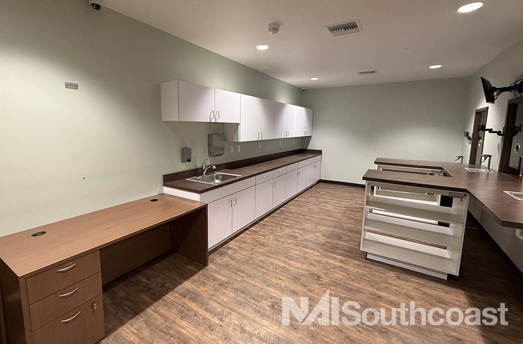 ±3,753 SF - Medical Office Space