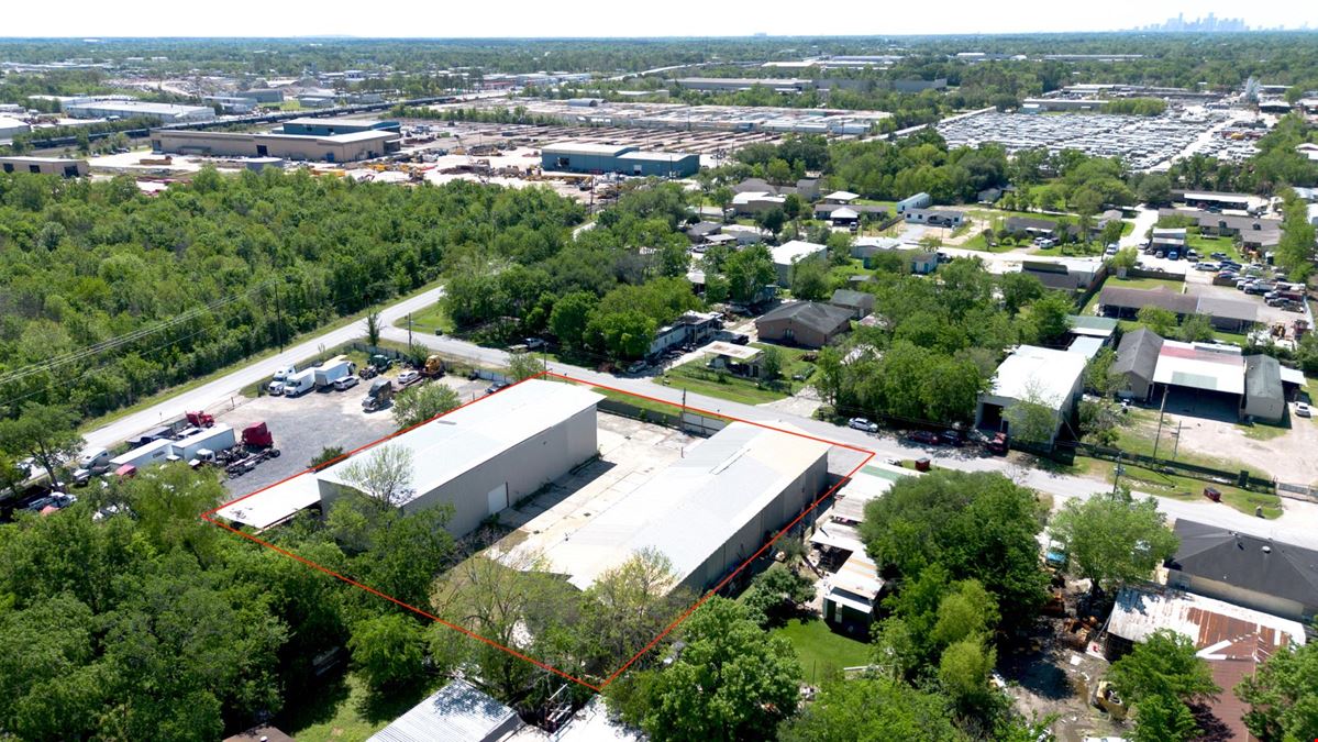 703 Buschong St, Houston, TX 77060