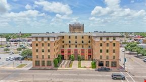 202 S 1st St