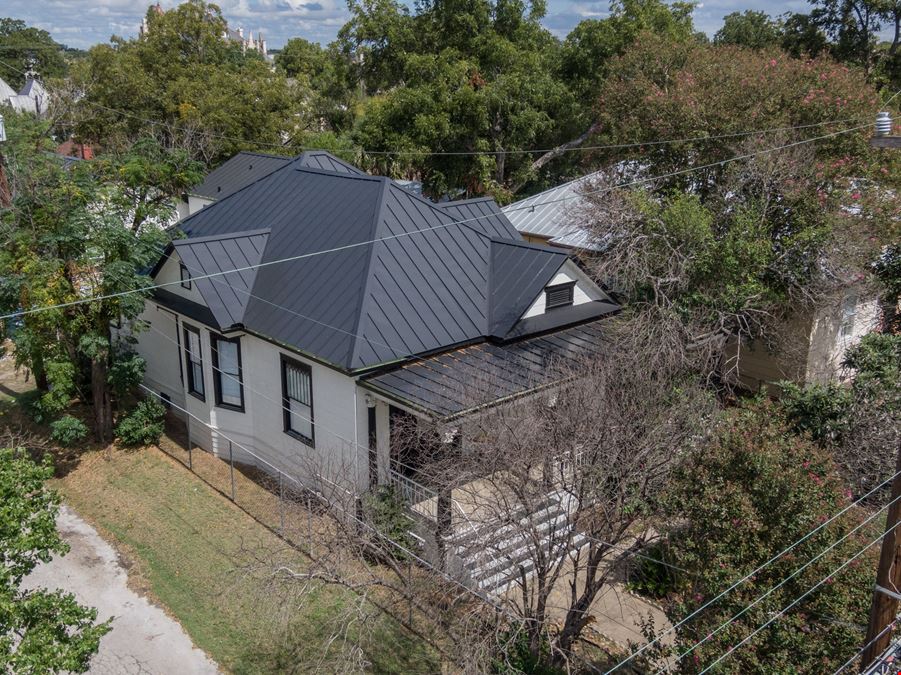 429 E Carson St - 3 Plex
