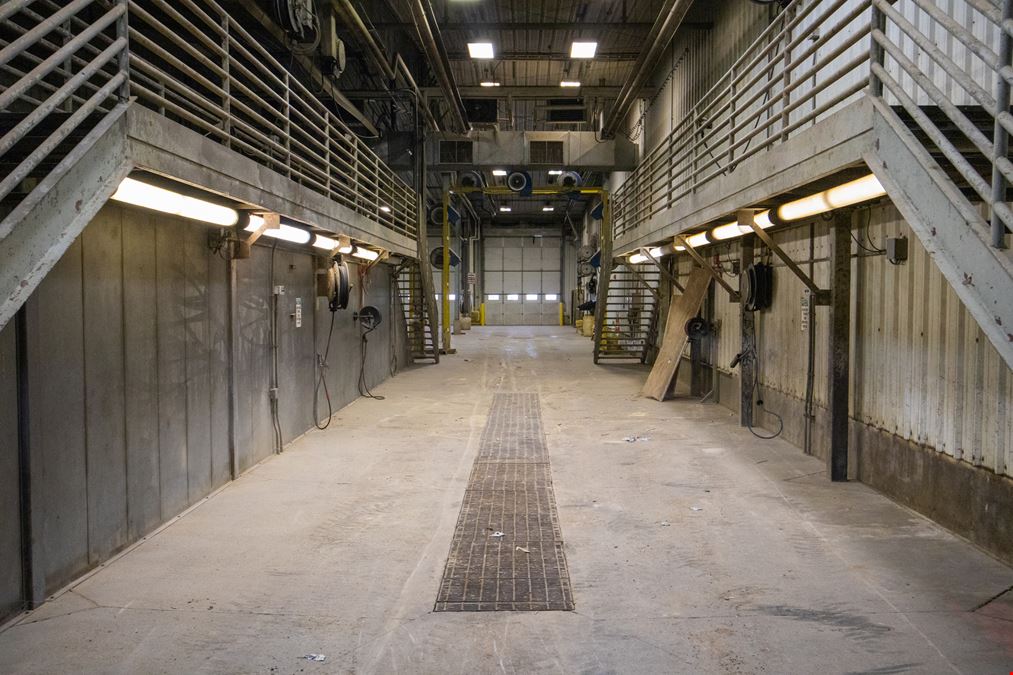 ±16,200 SF Industrial Facility with Truck Wash – Ideal for Trucking, Maintenance, or Storage
