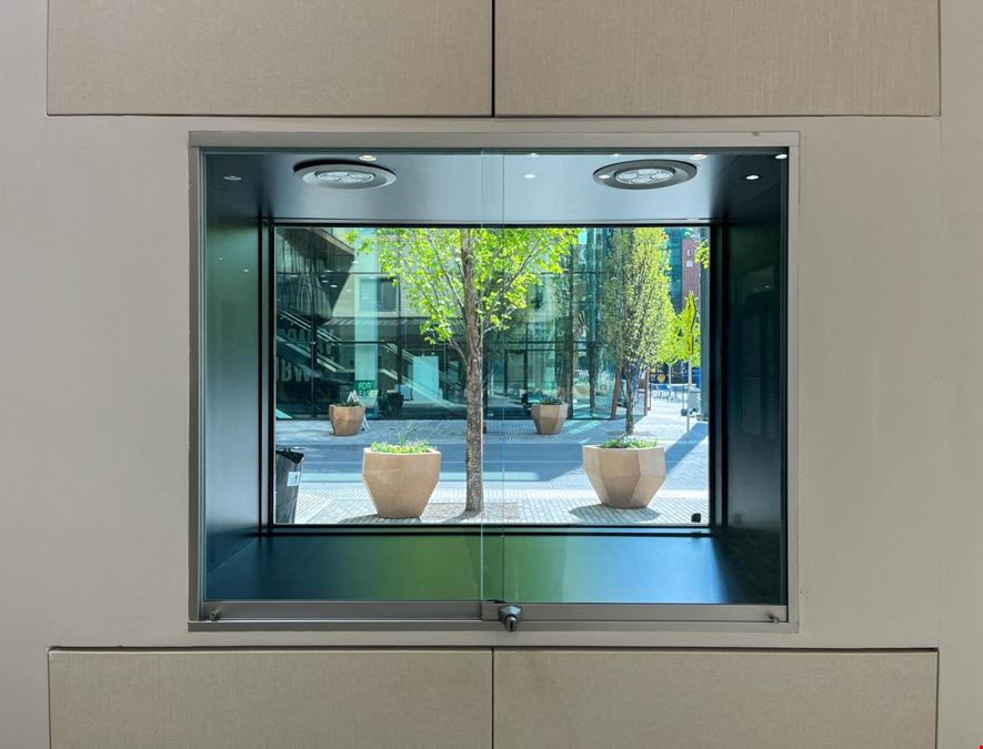 Iconic Retail Space in the Kahler Grand