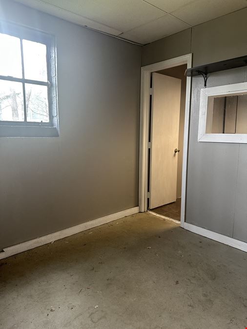 918 W 130th