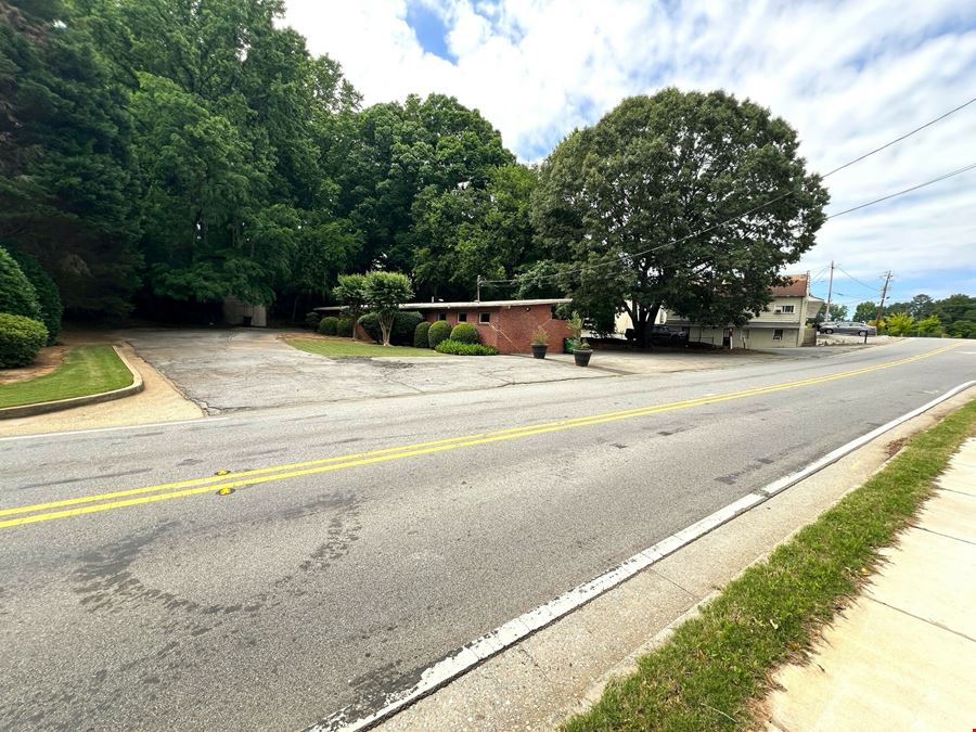 Office / Retail Building For Sale or Lease