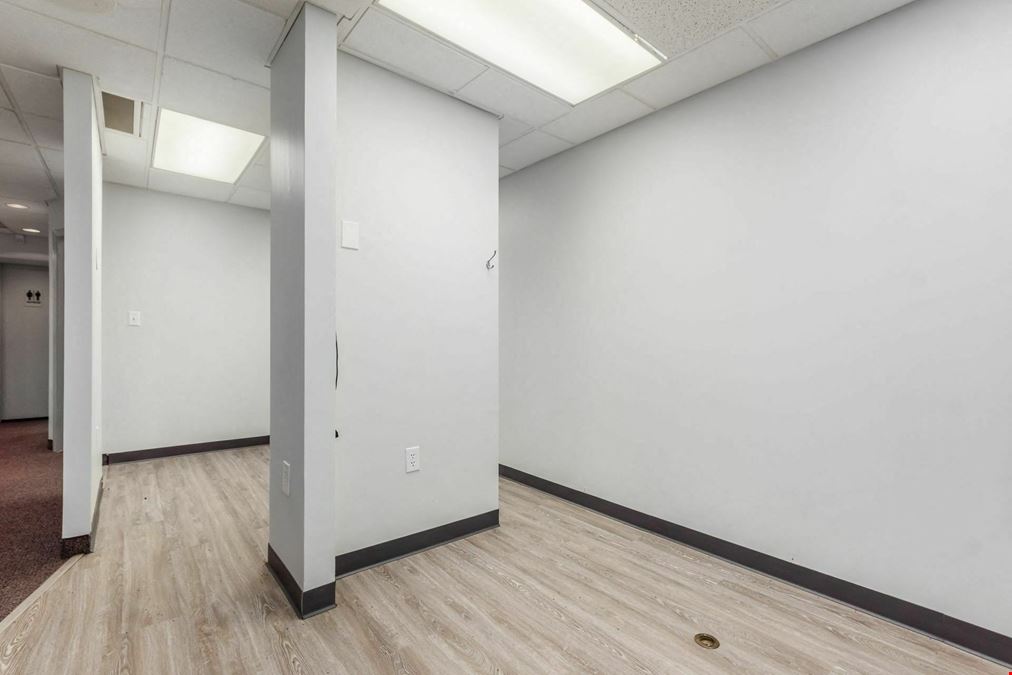 5180 E Main St, Suite B