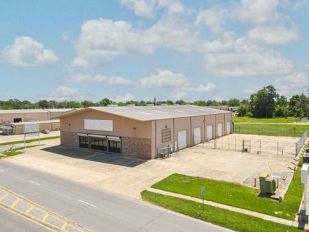 Preview of Industrial space for Rent at 12320 S Choctaw Dr