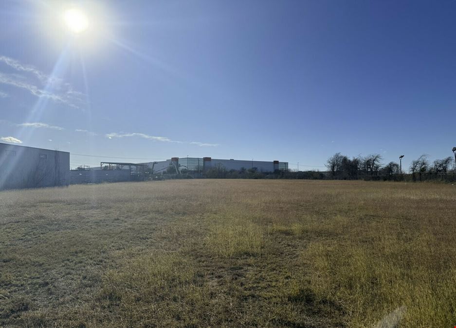 16314 North Interstate 35 Frontage Road