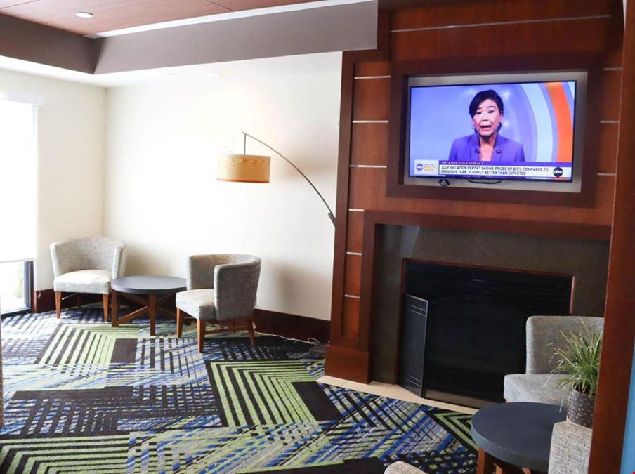 Holiday Inn Express Cedar Rapids