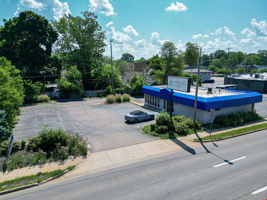 22 N Telegraph Rd