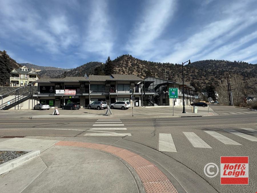 1800 Colorado Blvd