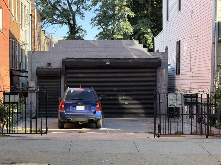 775 Livonia Ave