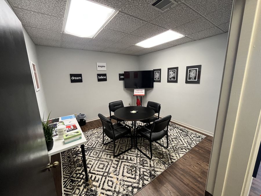 9292 Huntington Square