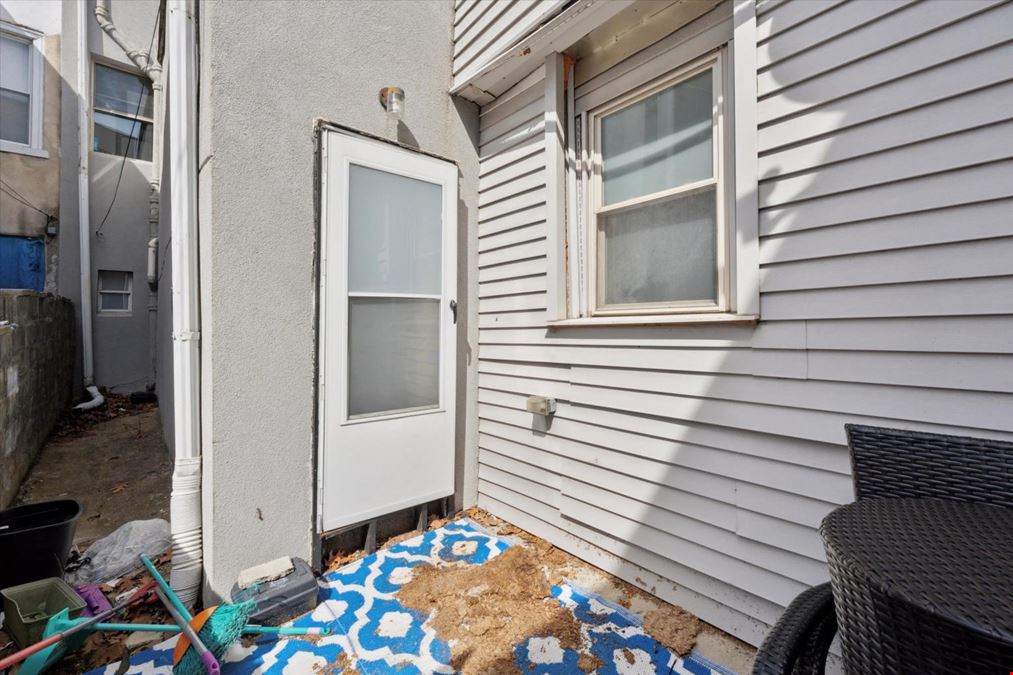 1,872 SF Multifamily | Bella Vista | Seller Ready to Deal!