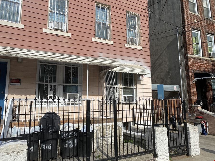 321 Milford St