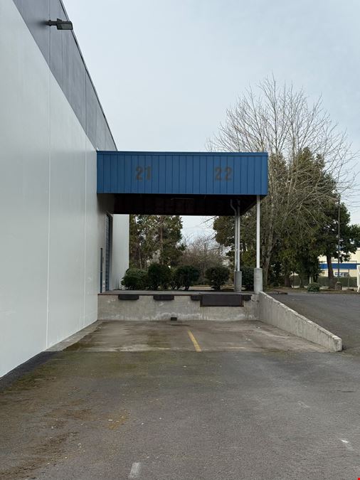 Hedges Creek Business Center