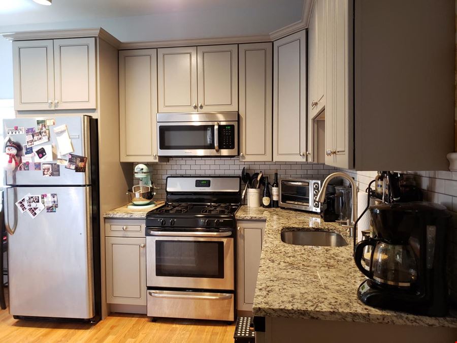 Multifamily property in Chicago, IL