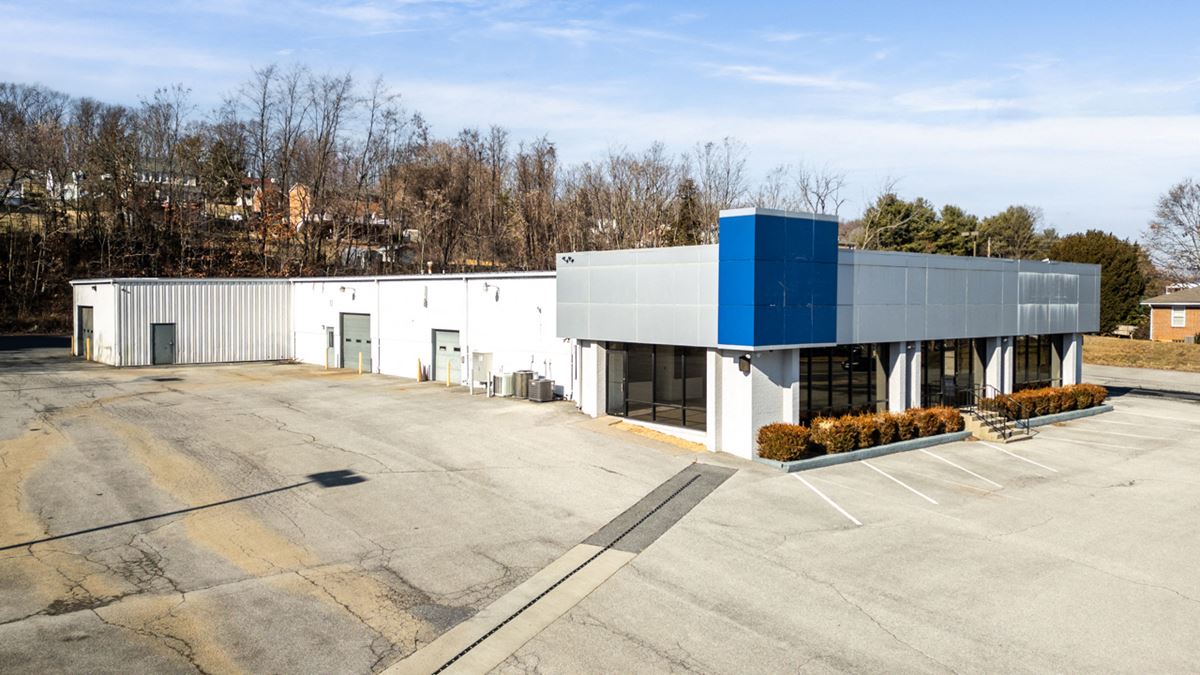 5,500 SF COMMERCIAL SPACE AVAILABLE | GREAT VISIBILITY