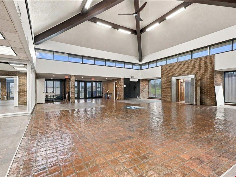 800 W. Morris Blvd