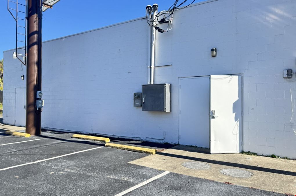 400 W Cervantes St for Lease