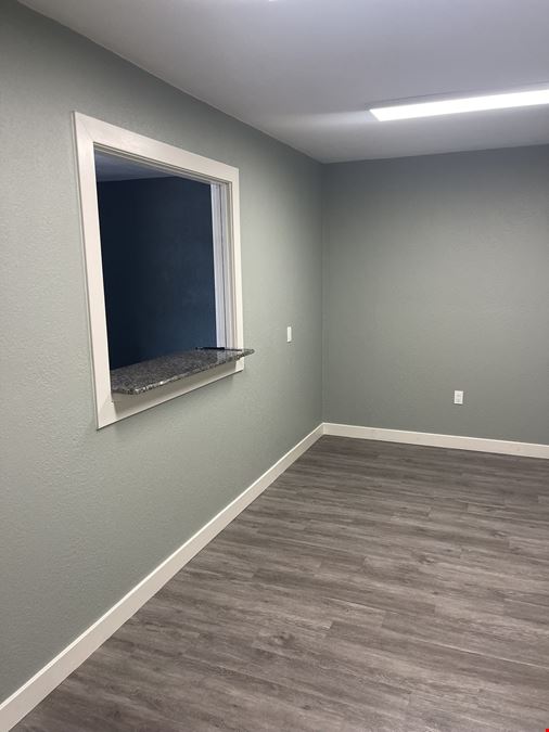MOVE-IN SPECIAL! AFFORDABLE OFFICE SPACE AVAILABLE