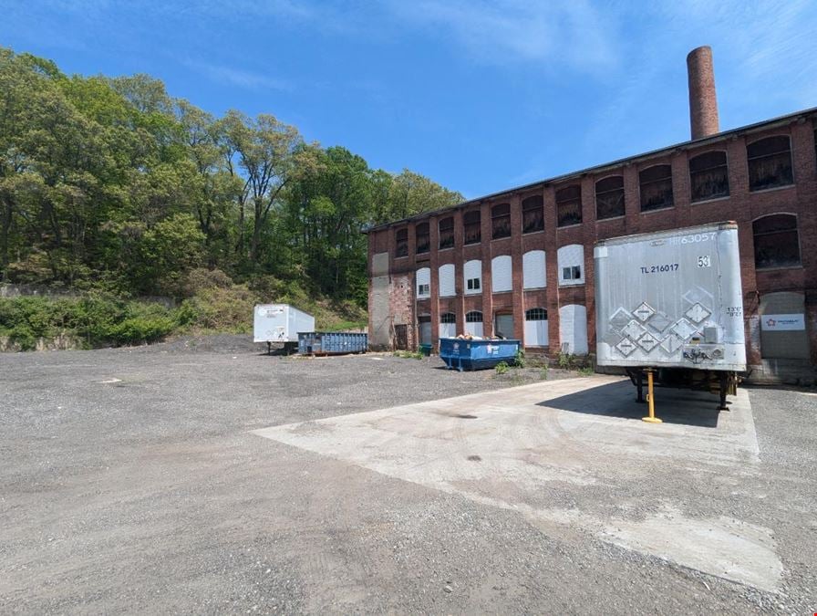 292 E School Street , Woonsocket, RI 02895