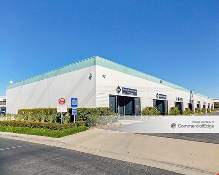 Preview of Industrial space for Rent at 1535 West Alton Avenue