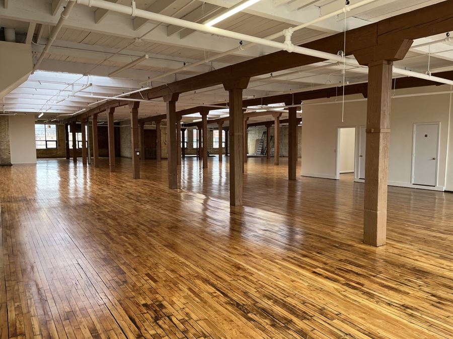 1631-1639 W Carroll Ave - Kinzie Corridor Flex Space