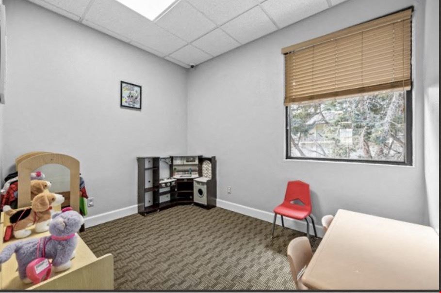 2793 Skyline Court, Unit A