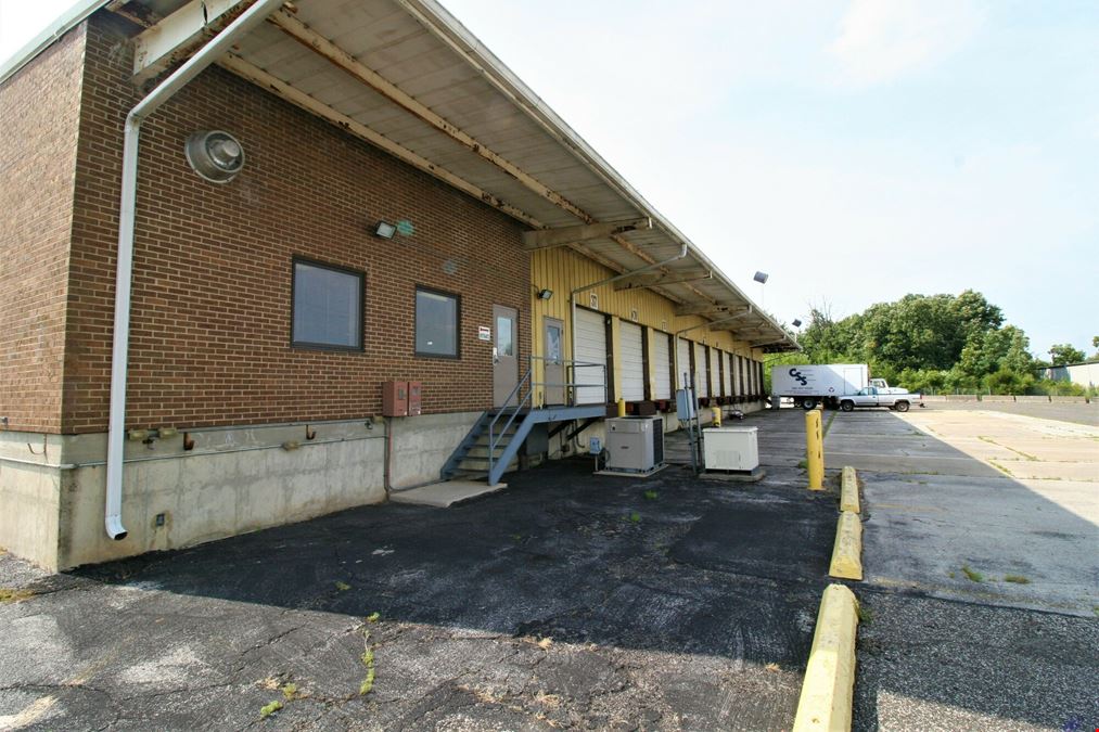 Rare Cross-Dock Truck Terminal