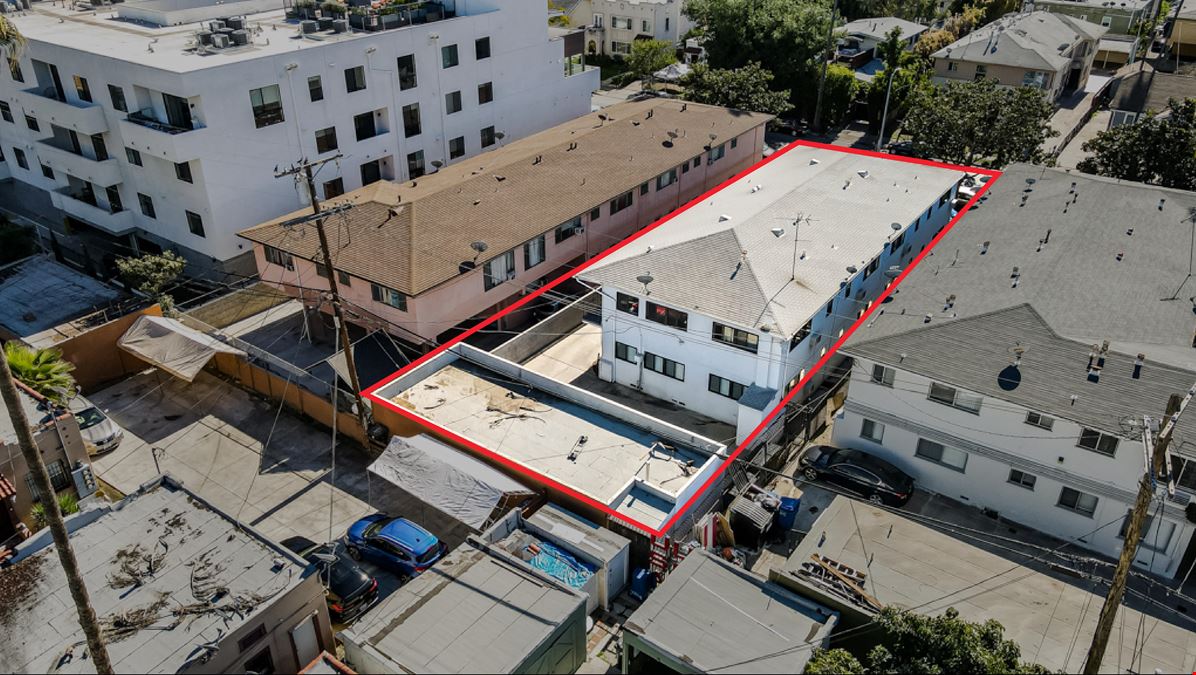 5747 La Mirada 