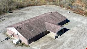 Newly Renovated ±5,800 sf Commercial Building