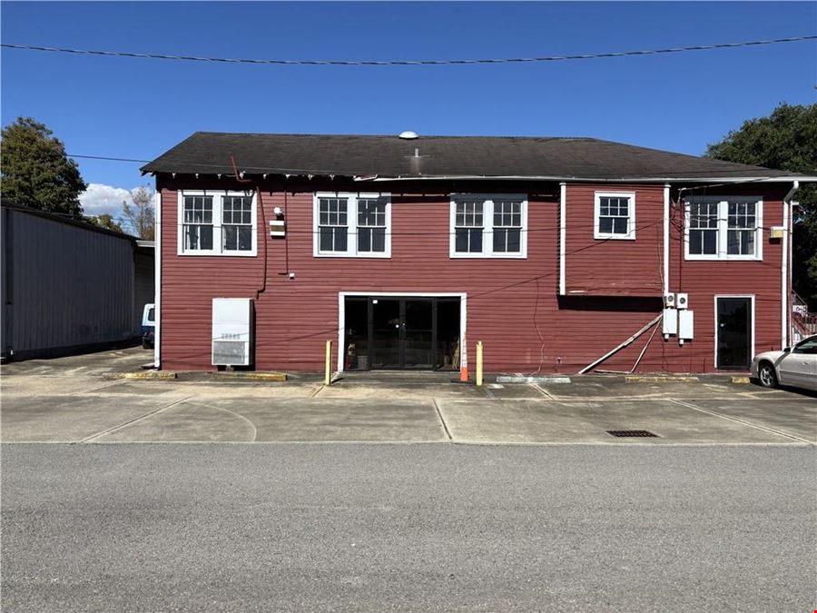 2200 Paris Rd