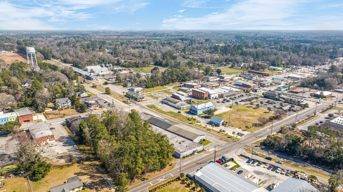 Commercial Space Available For Sale in Holly Hill, SC