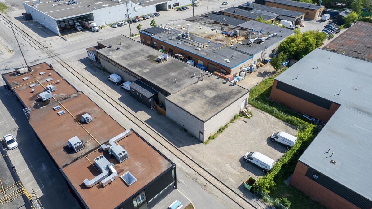 41 Advance Road, Etobicoke, ON M8Z 2S6
