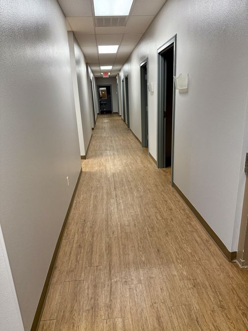 1420 W SW Loop 323