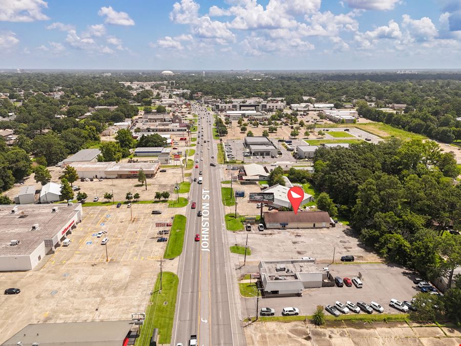 Highly-Visible Retail – Income Production and Development Potential