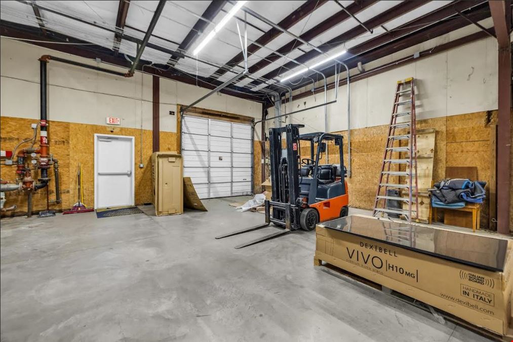 1400 E Kenosha
