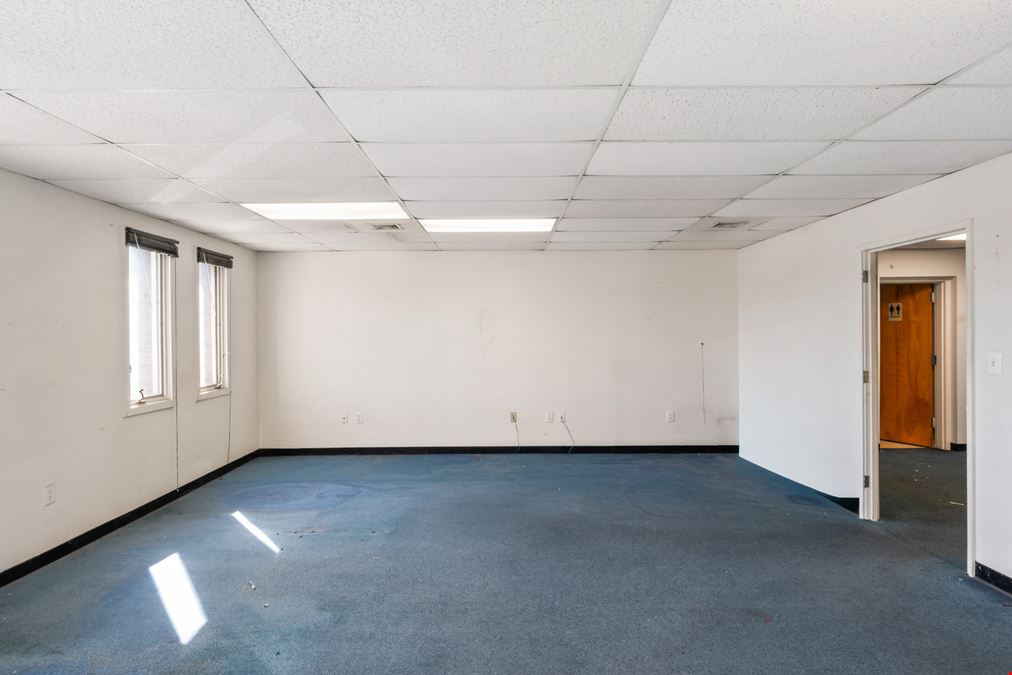 1,274 SF Office Condominium for Sale in Fairfax City