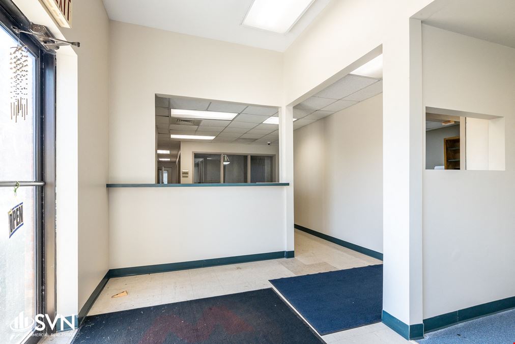 9,736 SF Warehouse w/Office For Lease