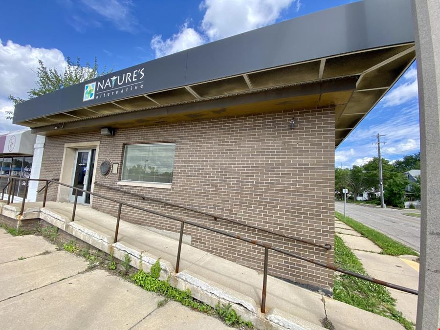 Former Bank - Hard Corner City of Lansing