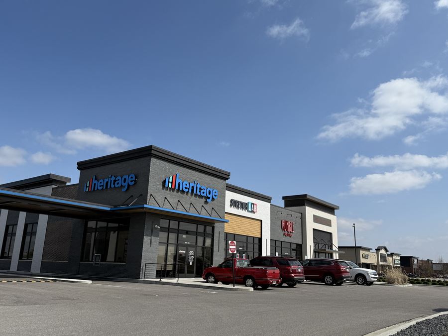Burkhardt Rd Retail Frontage in The Promenade