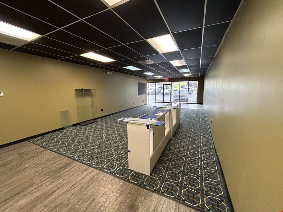 ELFINDALE CORNERS RETAIL SPACE ON WEST SUNSHINE
