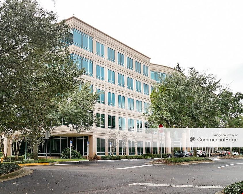Colonial Center 200 at TownPark