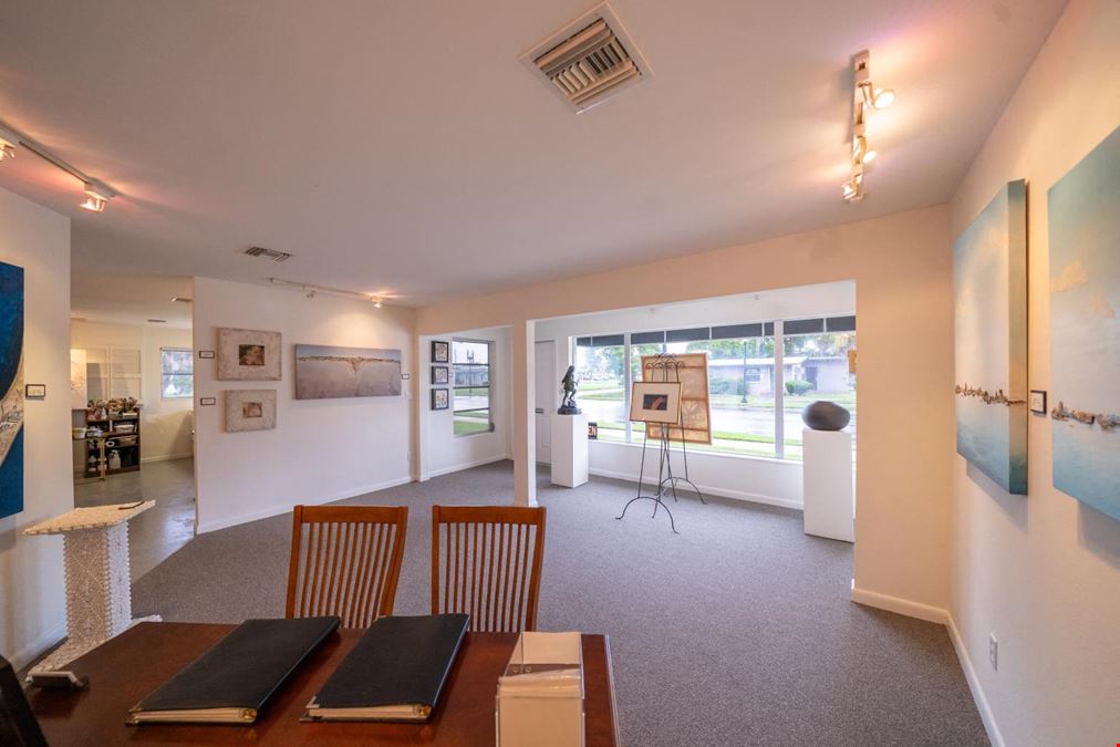 Downtown Free-Standing Retail/Office