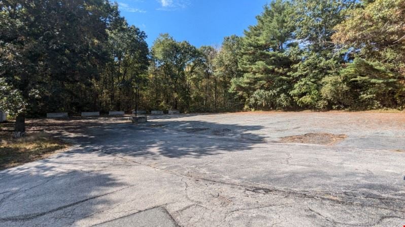 1114 Douglas Pike Smithfield, RI 02917 
