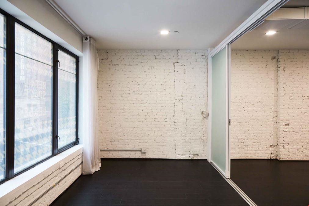 44 W 55th Street