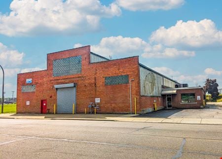 Preview of Commercial space for Rent at 765 Hertel