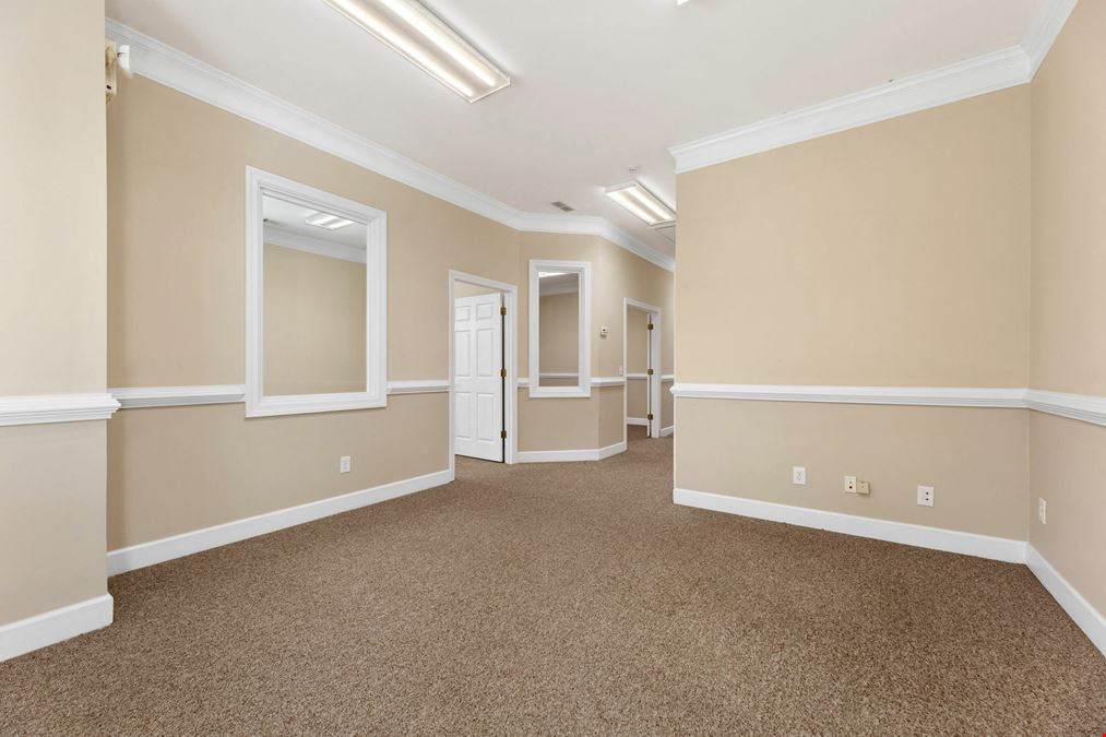 3535 Roswell Rd