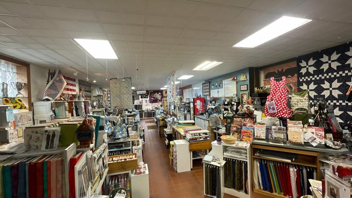 330 2nd St W - Wabasha Eagles Nest Coffee and Quilt Shop For Sale