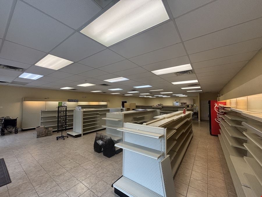 704 FL GA  HWY - Havana Former Buy-Rite Drugs